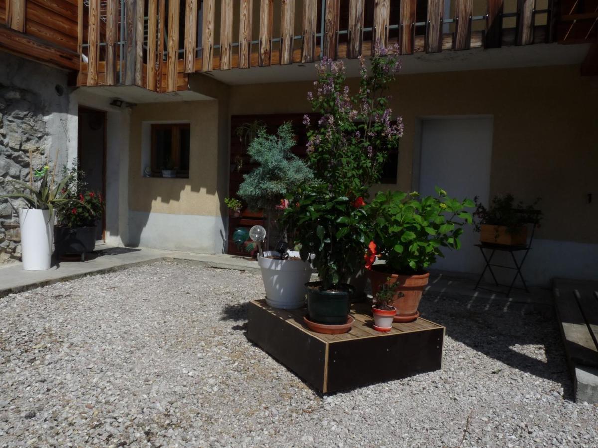 "Namaste" Chambre Zen Au Calme Saint-Jean-d'Aulps Luaran gambar