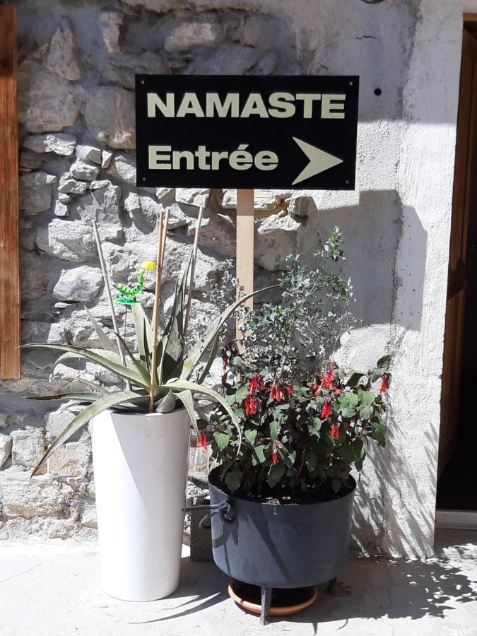 "Namaste" Chambre Zen Au Calme Saint-Jean-d'Aulps Luaran gambar